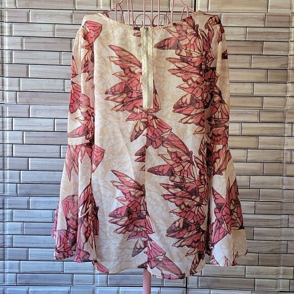 Charlotte Russe butterfly print blouse Size L - Picture 4 of 5
